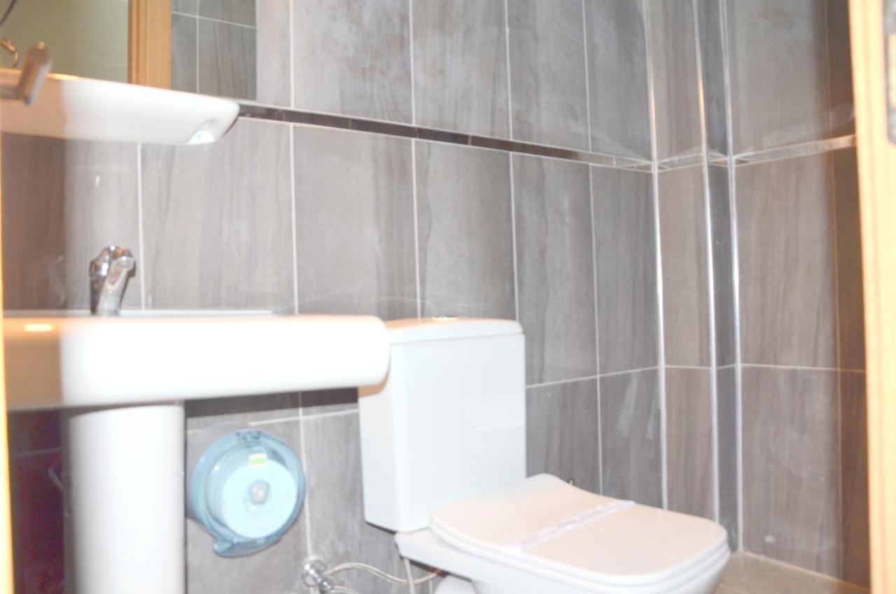 Elite Hotel City Center Saray Bed And Breakfast Exterior foto